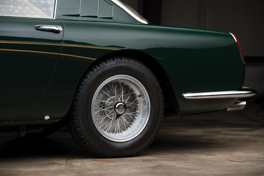 Детали экстерьера Ferrari 410 Superamerica Coupe (1305SA) 1959 года  (фото 13 из 27)